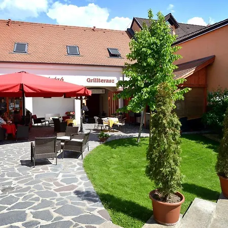 Bed & Breakfast Servita Udvarhaz Eger