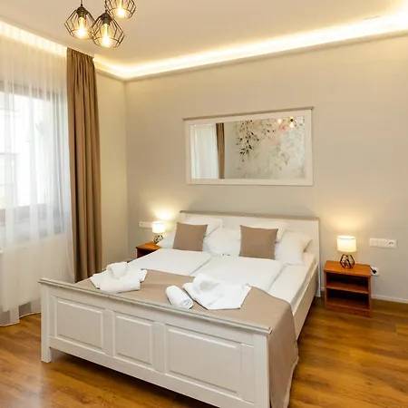 Bed & Breakfast Servita Udvarhaz