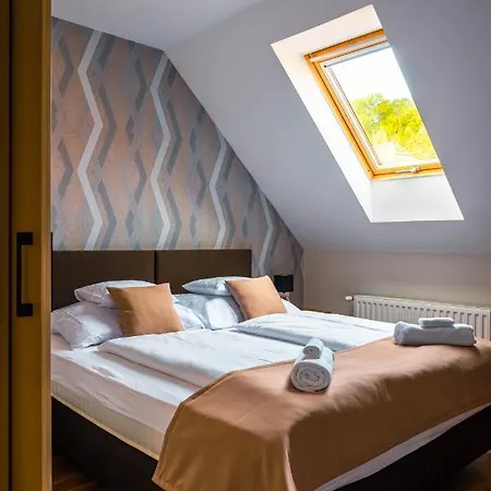Bed & Breakfast Servita Udvarhaz Eger