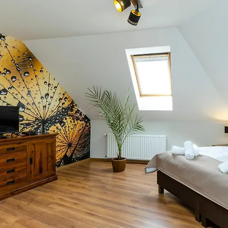 Servita Udvarhaz Bed & Breakfast *