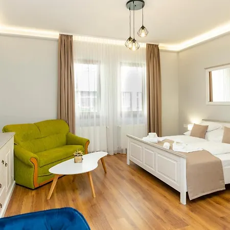 Servita Udvarhaz Bed & Breakfast Eger