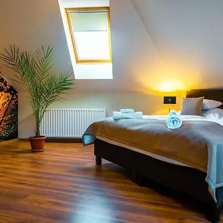 Servita Udvarhaz Bed & Breakfast Eger