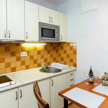 Bed & Breakfast Servita Udvarhaz Eger