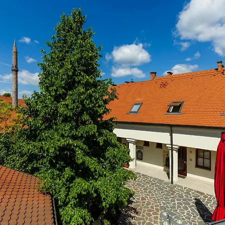 Servita Udvarhaz Bed & Breakfast