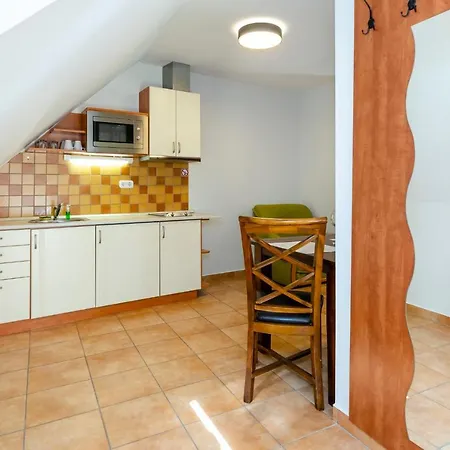 Bed & Breakfast Servita Udvarhaz Eger