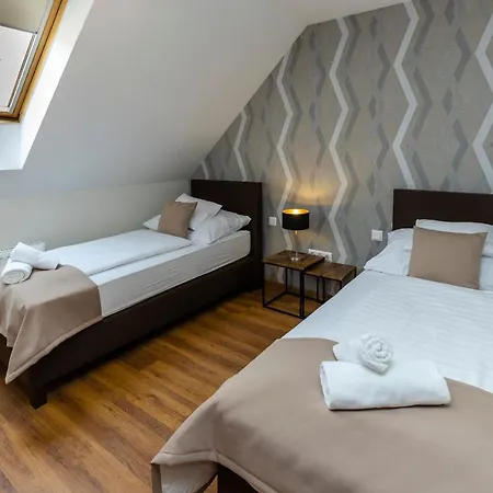 Bed & Breakfast Servita Udvarhaz