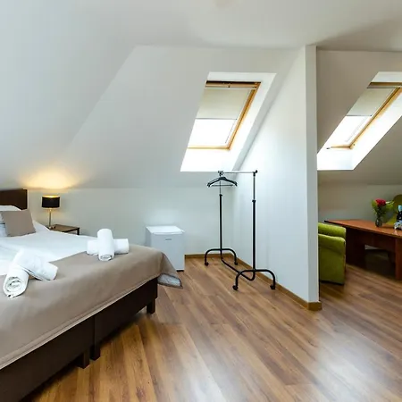 Bed & Breakfast Servita Udvarhaz