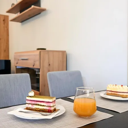 Servita Udvarhaz Couette-café Eger