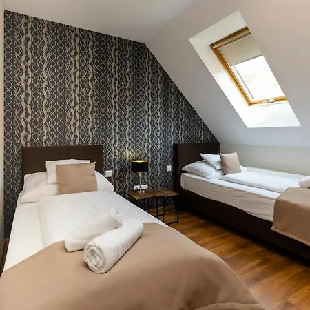Servita Udvarhaz فندق مبيت وإفطار 3*