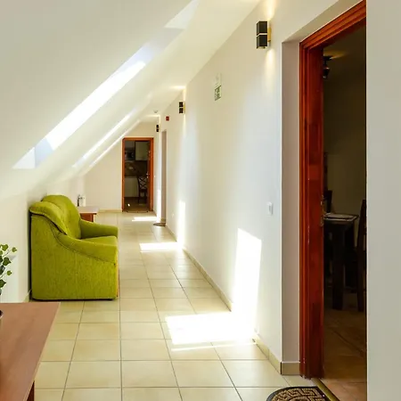 فندق مبيت وإفطار Servita Udvarhaz 3*