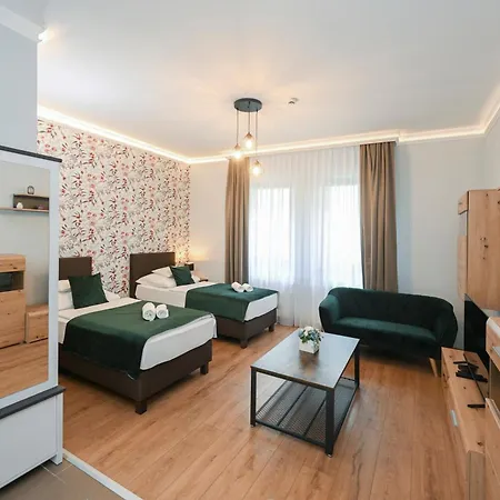 Servita Udvarhaz فندق مبيت وإفطار 3*