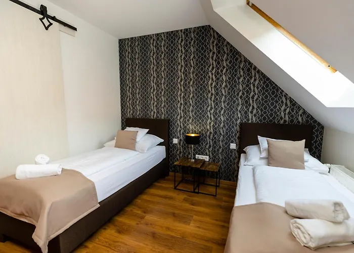 Couette-café Servita Udvarhaz 3*