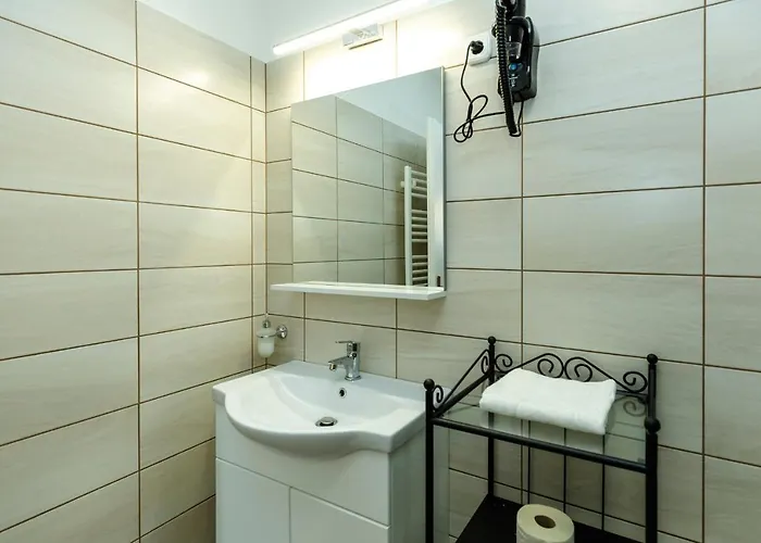 Servita Udvarhaz 3* Eger
