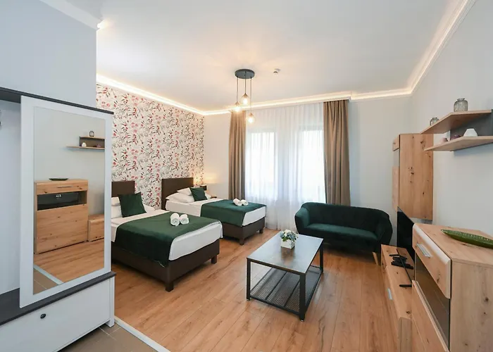 Servita Udvarhaz Couette-café 3*